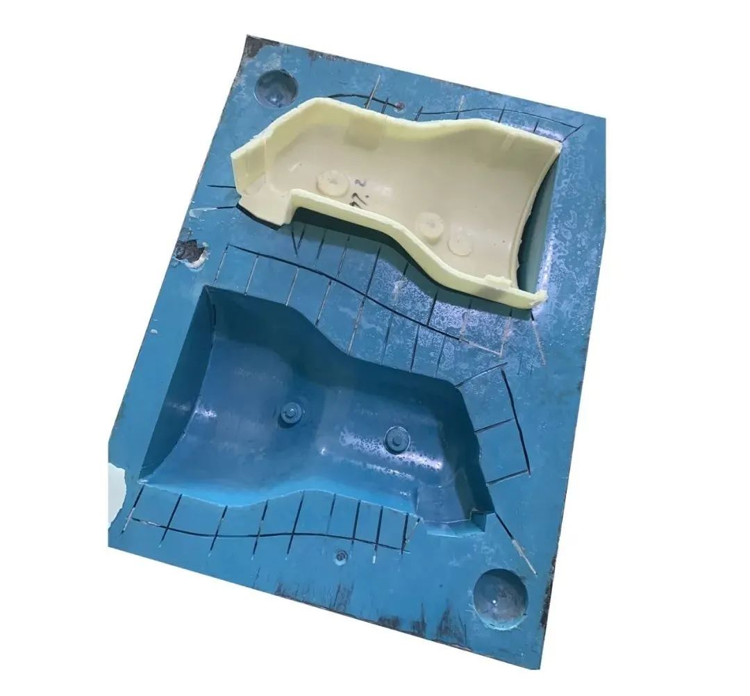 低壓灌注成型(圖8) 低壓灌注成型(圖8)