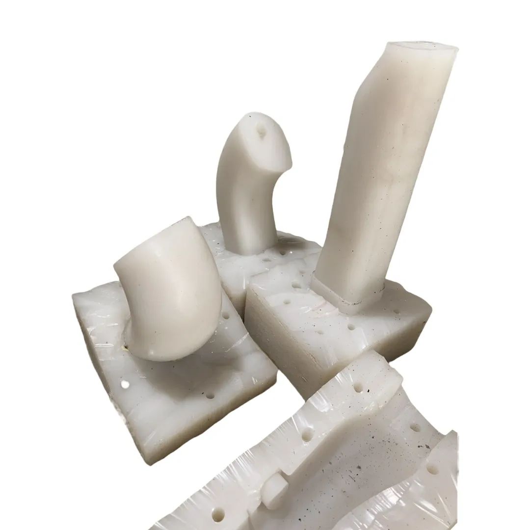 軟質(zhì)、軟膠手板的硅膠復(fù)模(圖3)