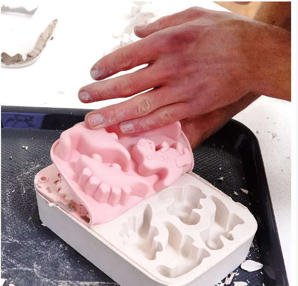 硅膠復(fù)模：藏在日常生活里的隱形助力(圖1)